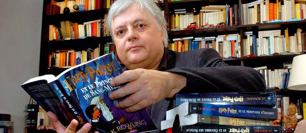 Jean-François Ménard the French translator holds a copy of the Half Blood Prince
